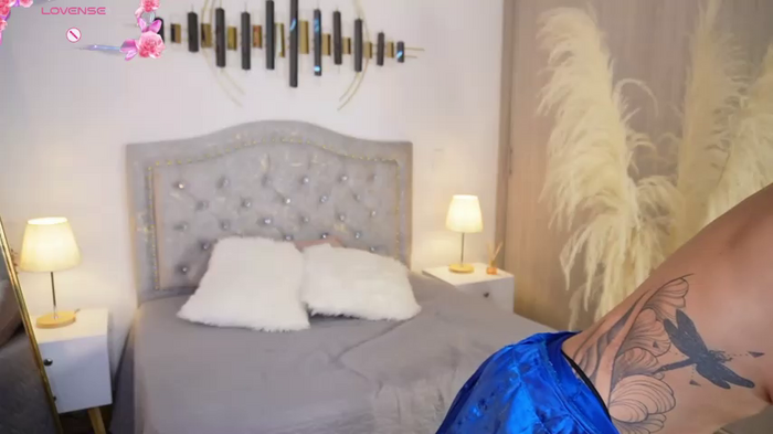 LaraBaker
