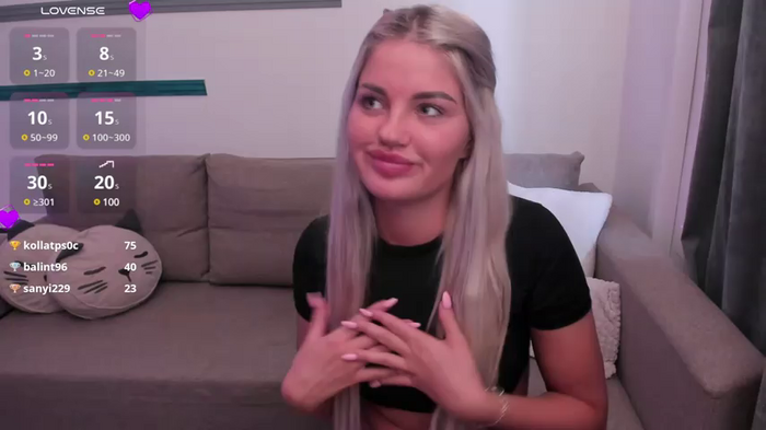 Nia_Blondie_X