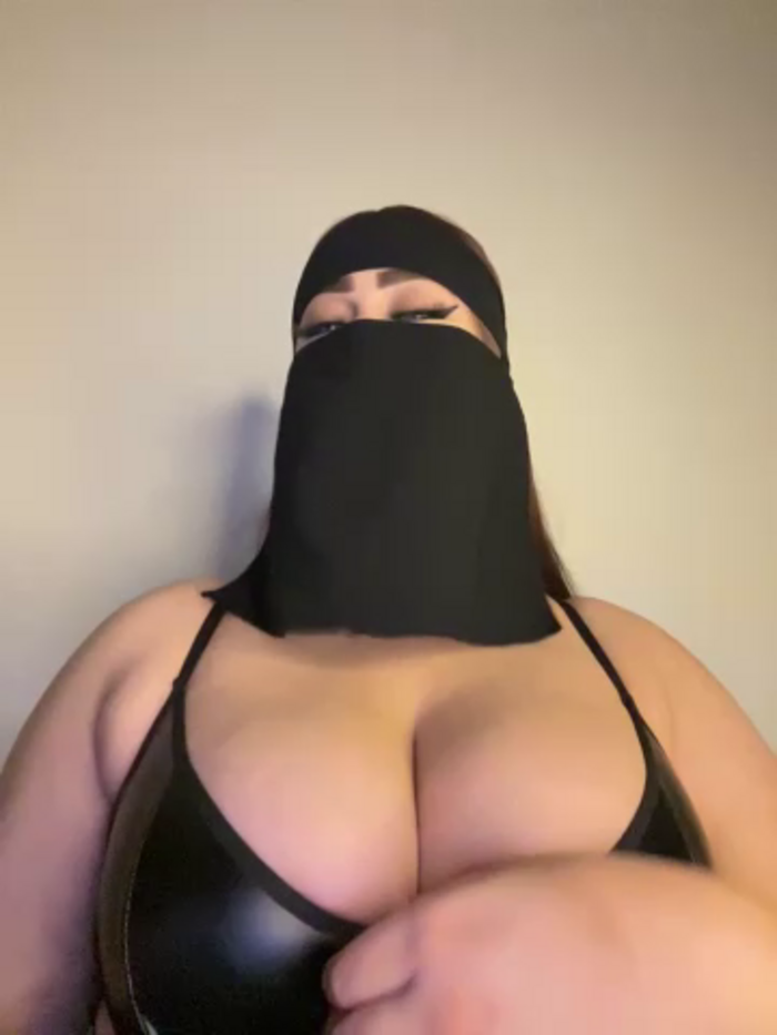 QueenDina777