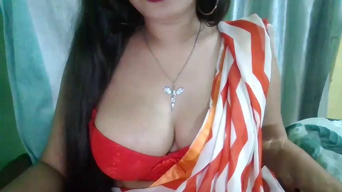 Yashika_Love1