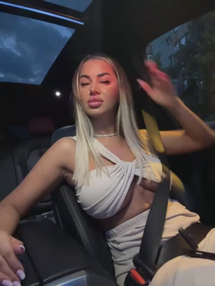 KirstieVegas