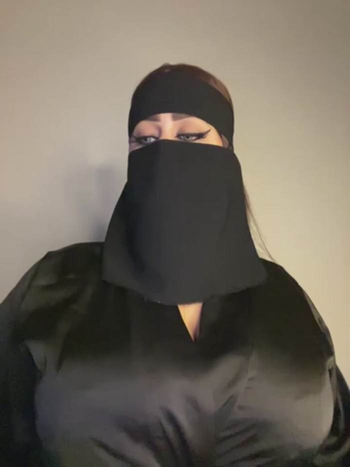 QueenDina777