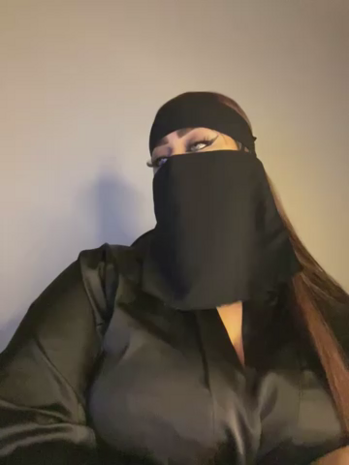 QueenDina777