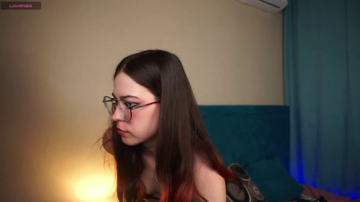 ywixos