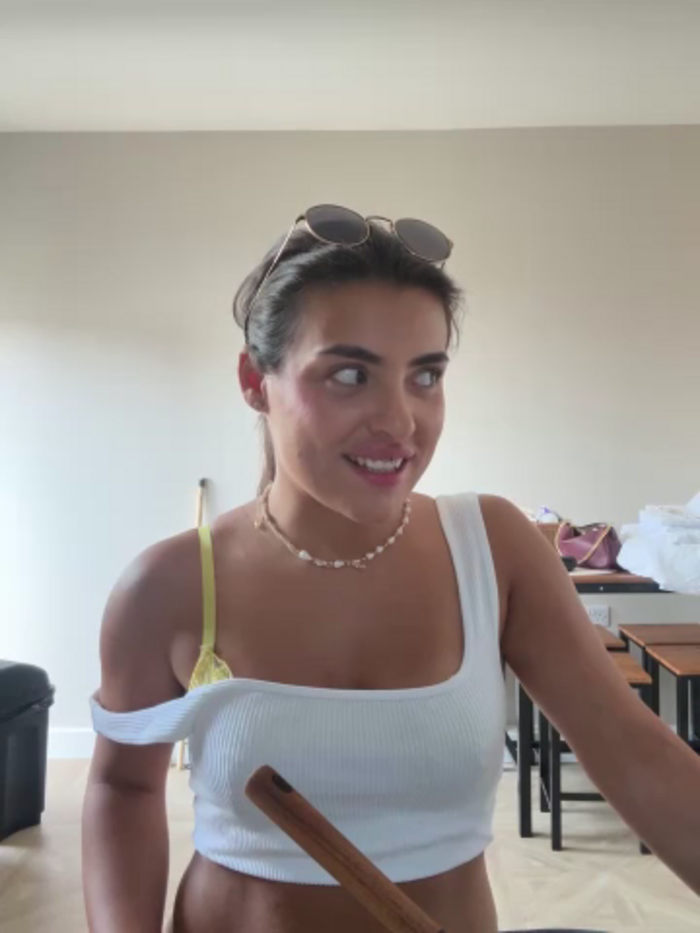 cute_carly_