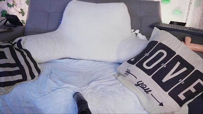 Amelia_LOV