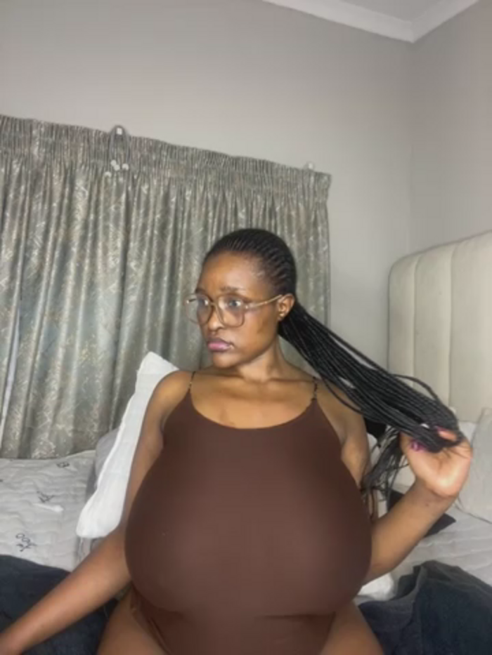 Bustygoddess32