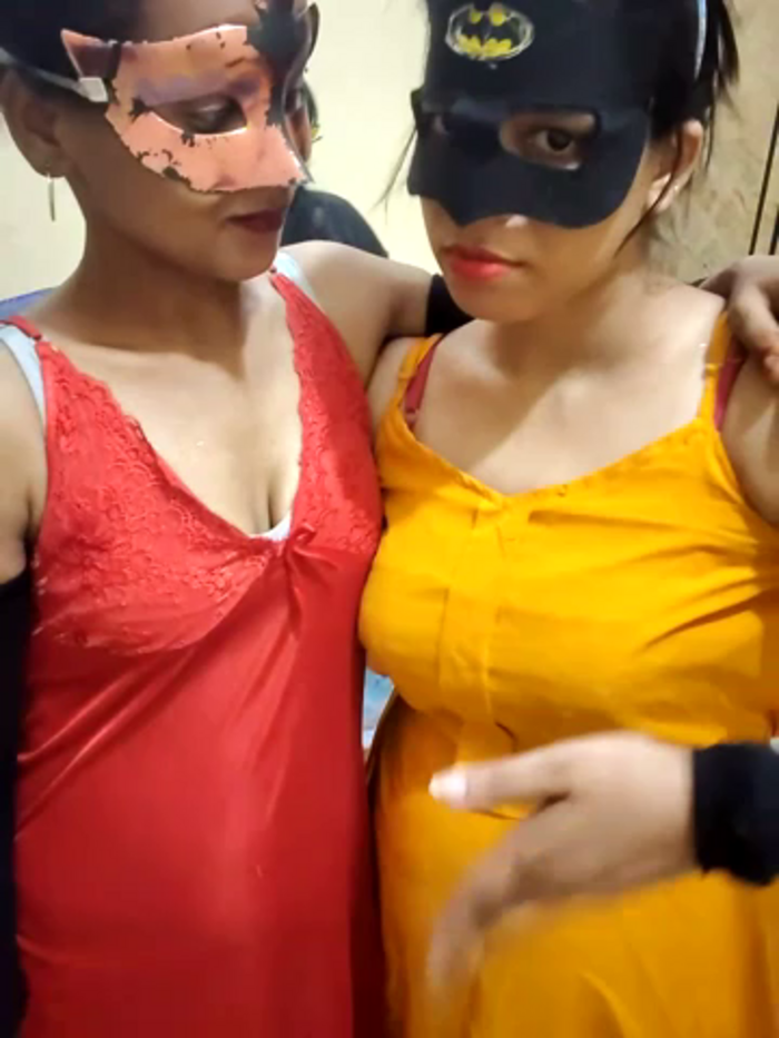 Hot_mina8585