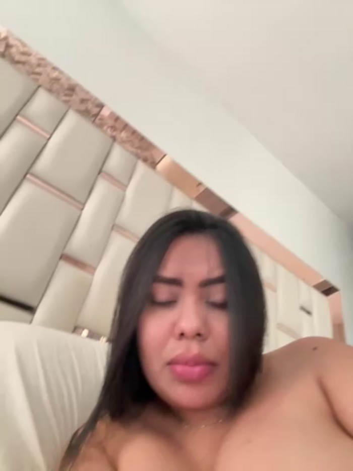 valeria2019hot