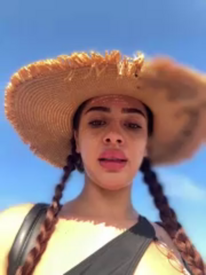 LaraVegas_