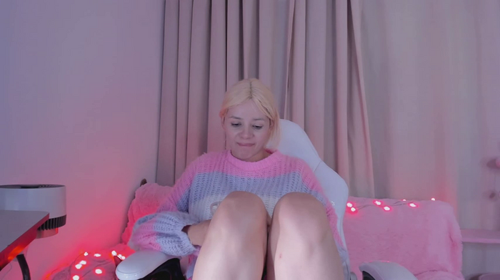 bella_adams_