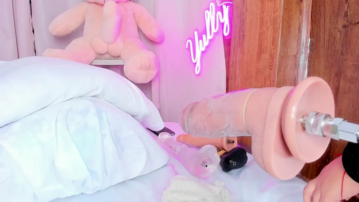 queen_yully