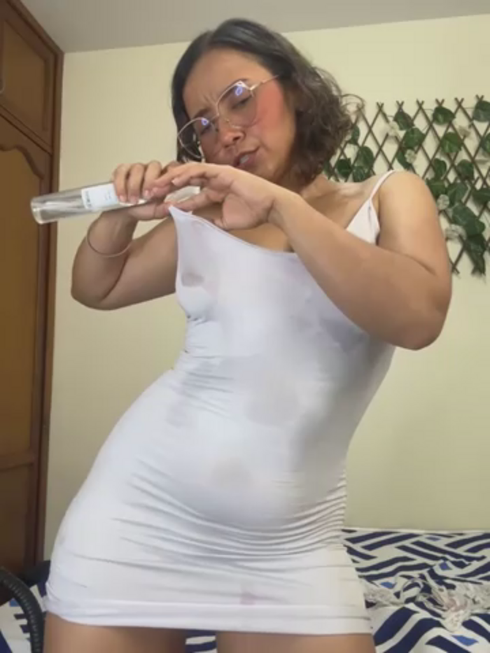 Kay_LustyWife
