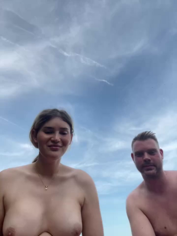 larasexy35
