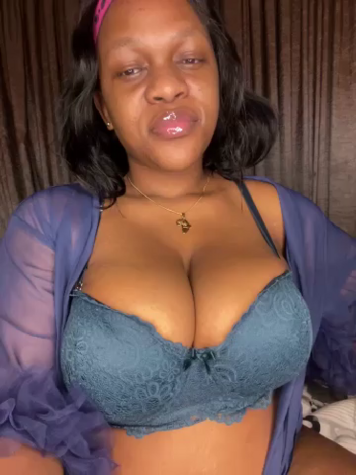 Boneca25