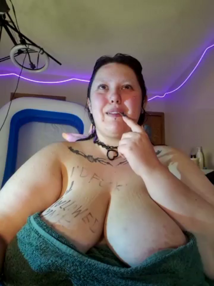 Cutegothcrybabyx