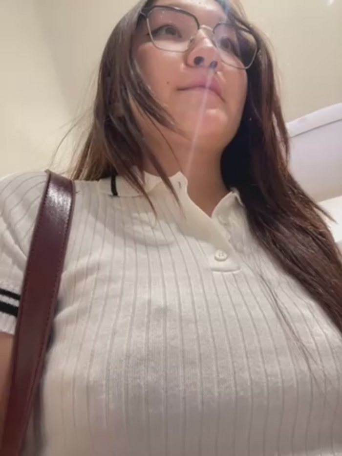 KissMeEva
