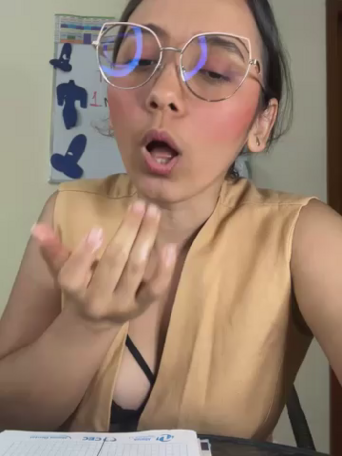 Kay_LustyWife