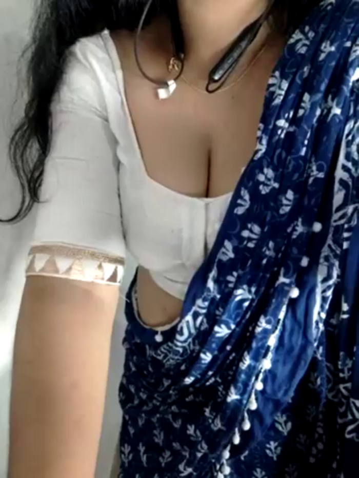 Mallu_MayaMadhav