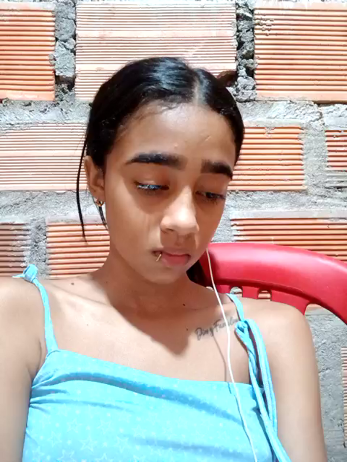 Zoe_Sweett18