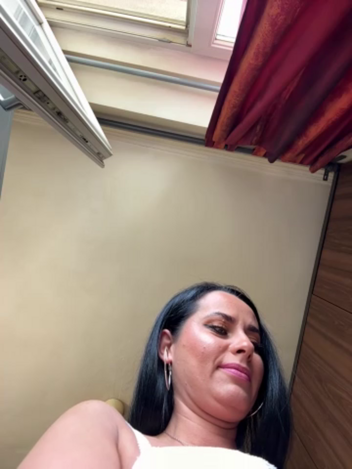 Hotmomcheckk_