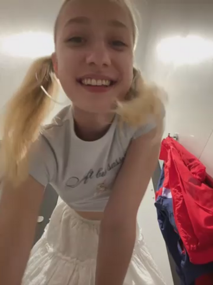 Lia__Love