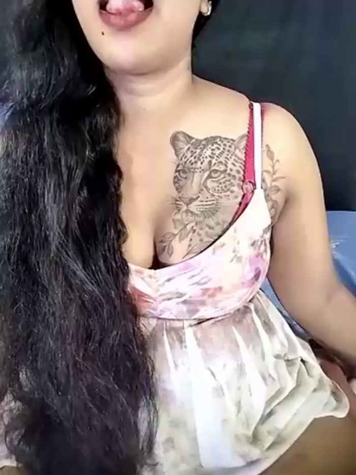 Sexy-Monikaa