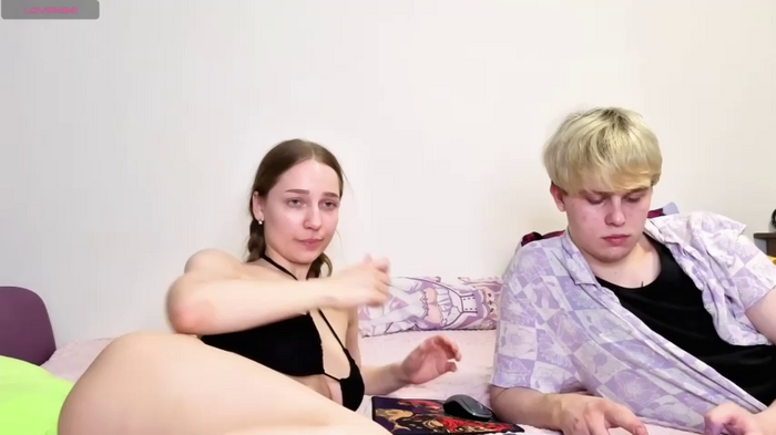 Emily_and_Ilumi