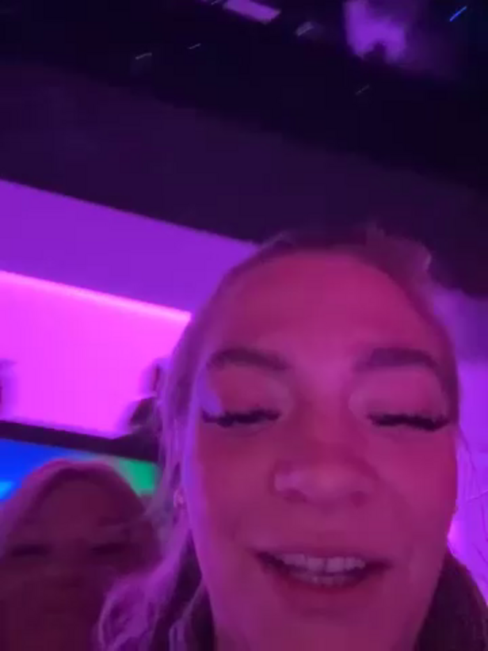 LizzyLush_