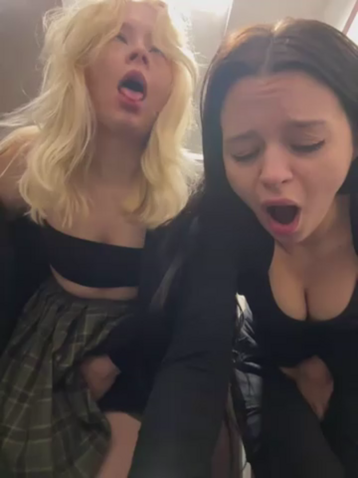 Cum_girlss