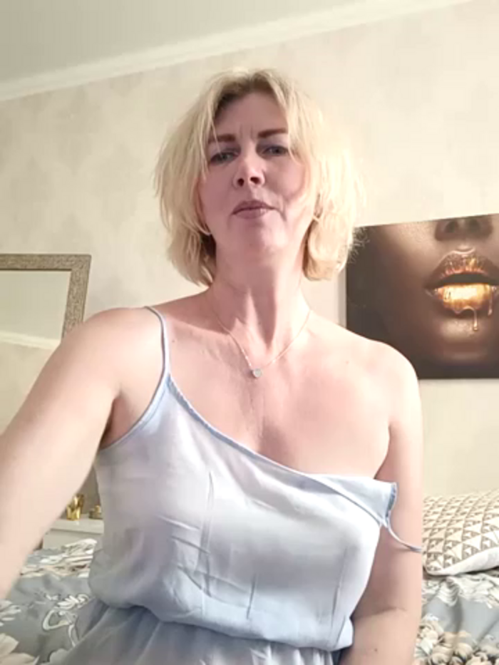 stellahere8