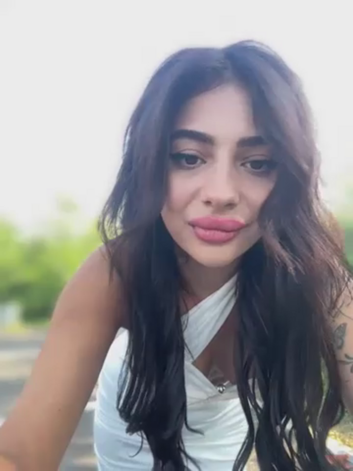 LaraVegas_