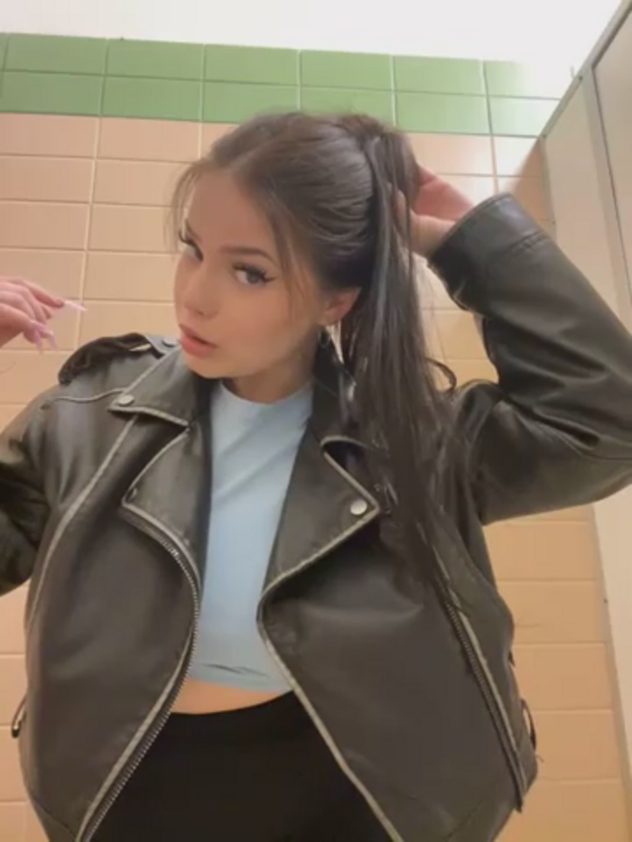 Chloe__Moon