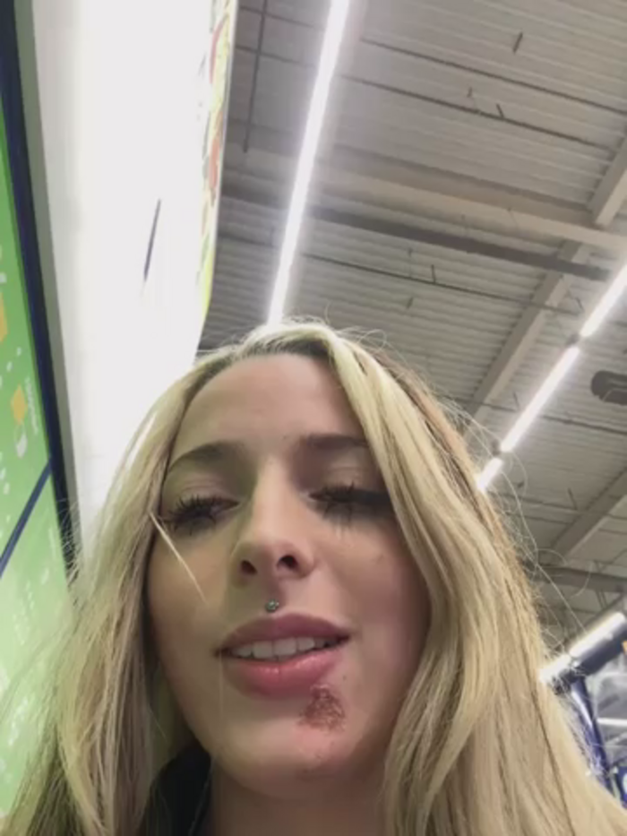 LoraaDoll