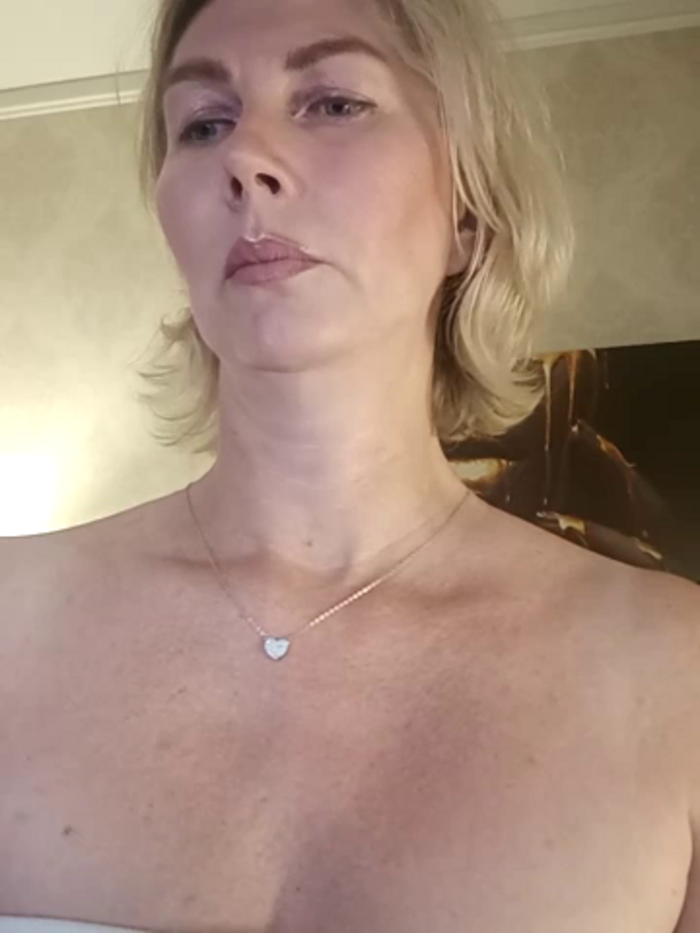 stellahere8