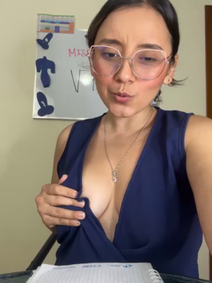 Kay_LustyWife