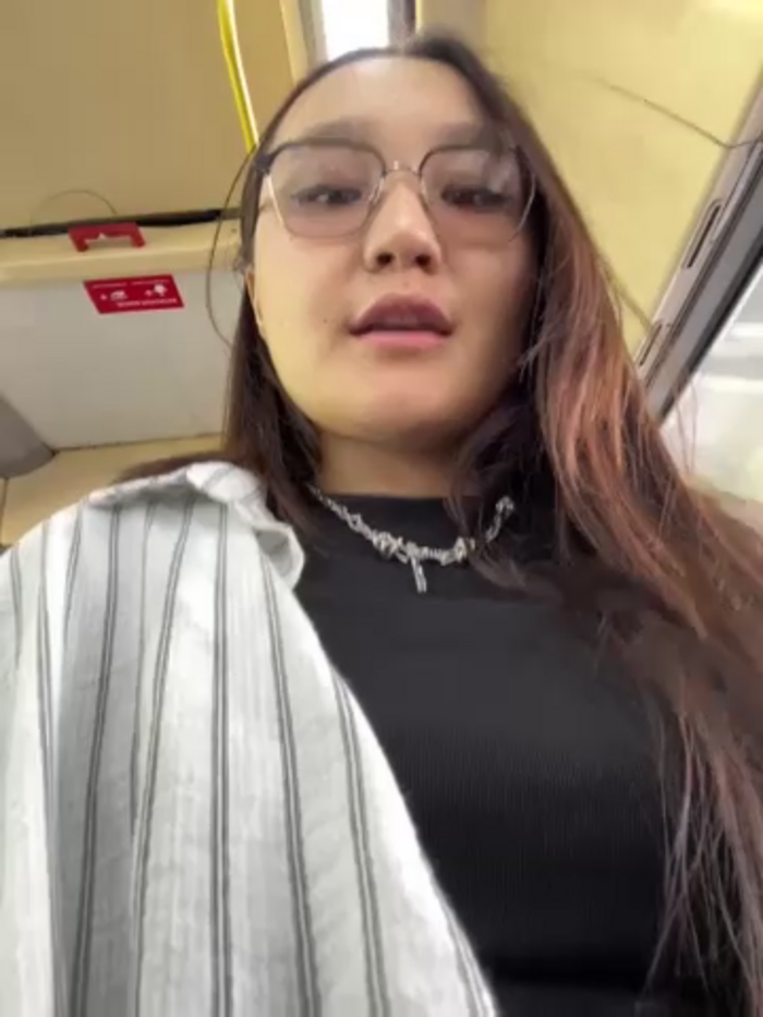 KissMeEva