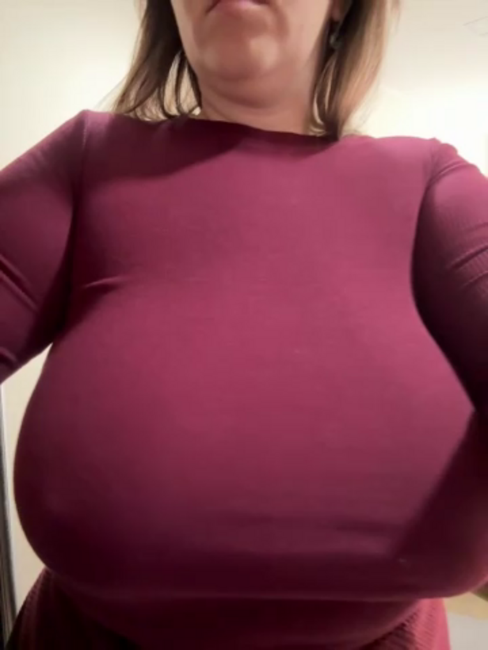 Your_Hot_Sister01