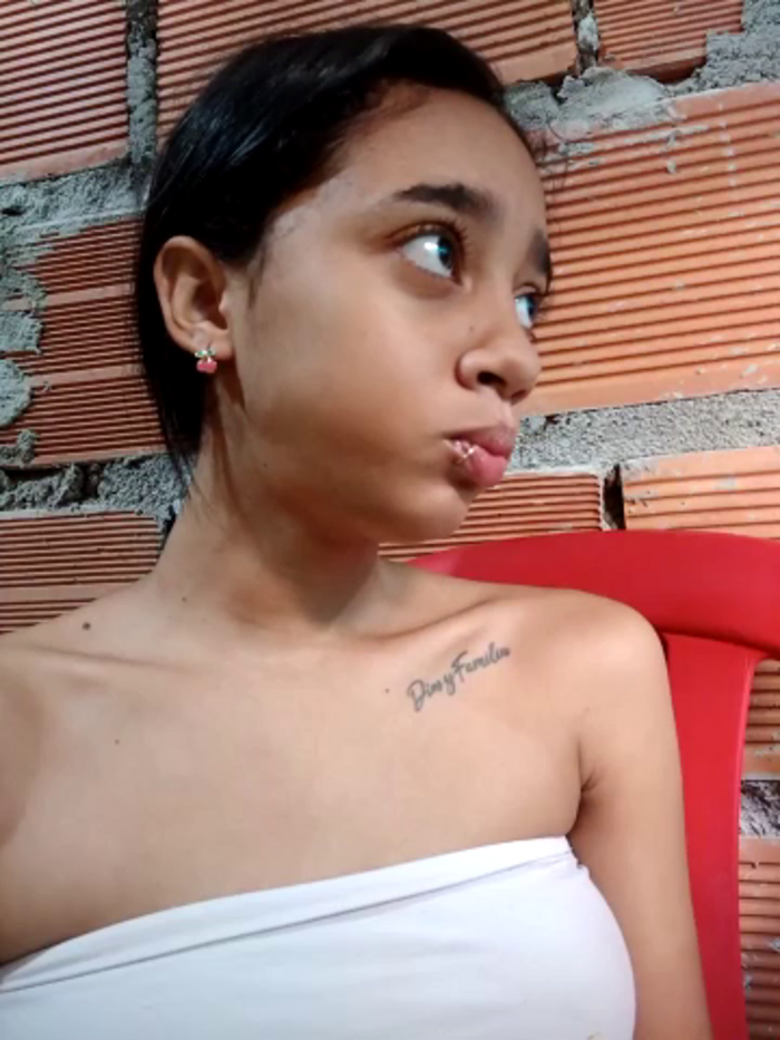 Zoe_Sweett18