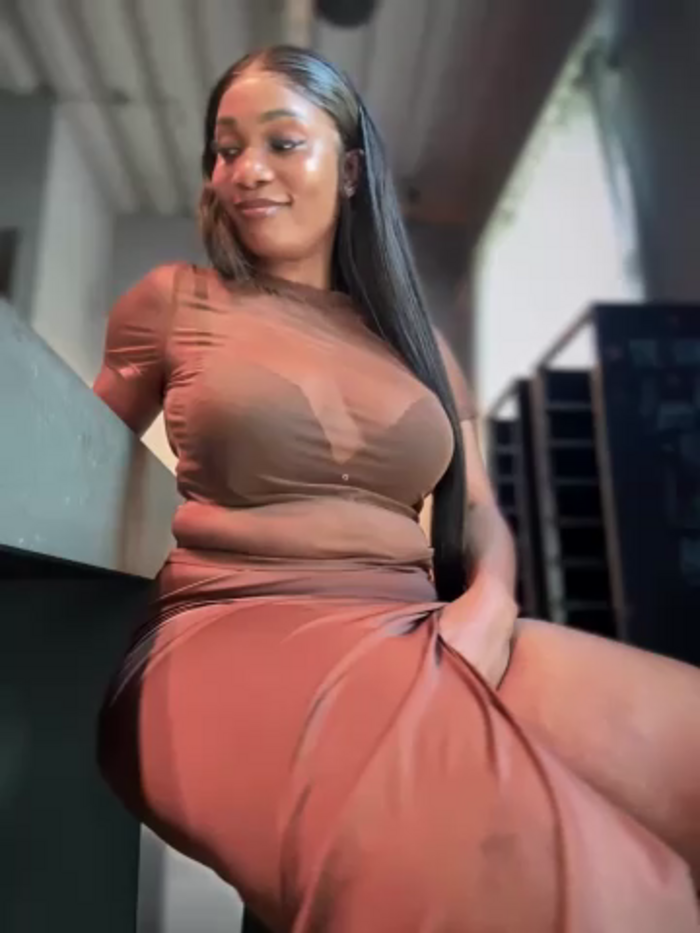 __Nessa__