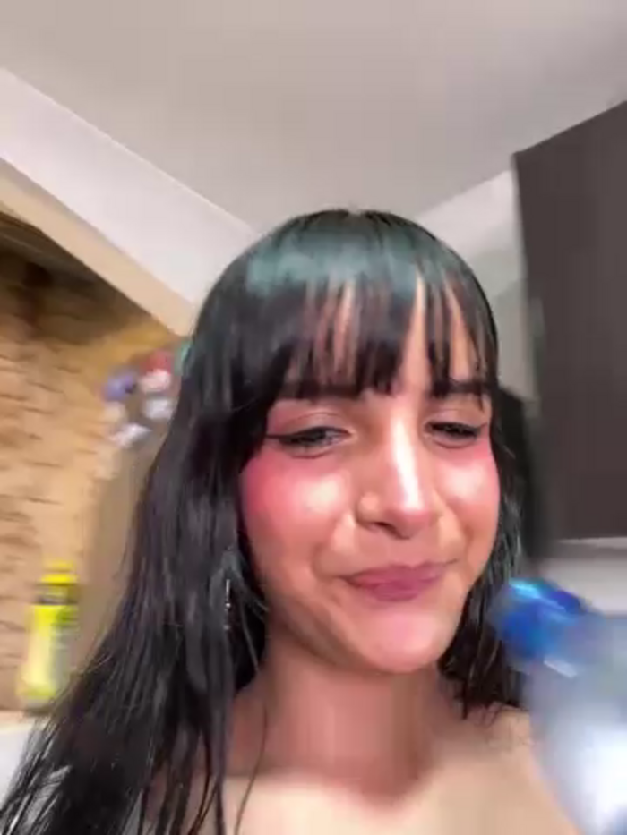 kevin_hotgirls