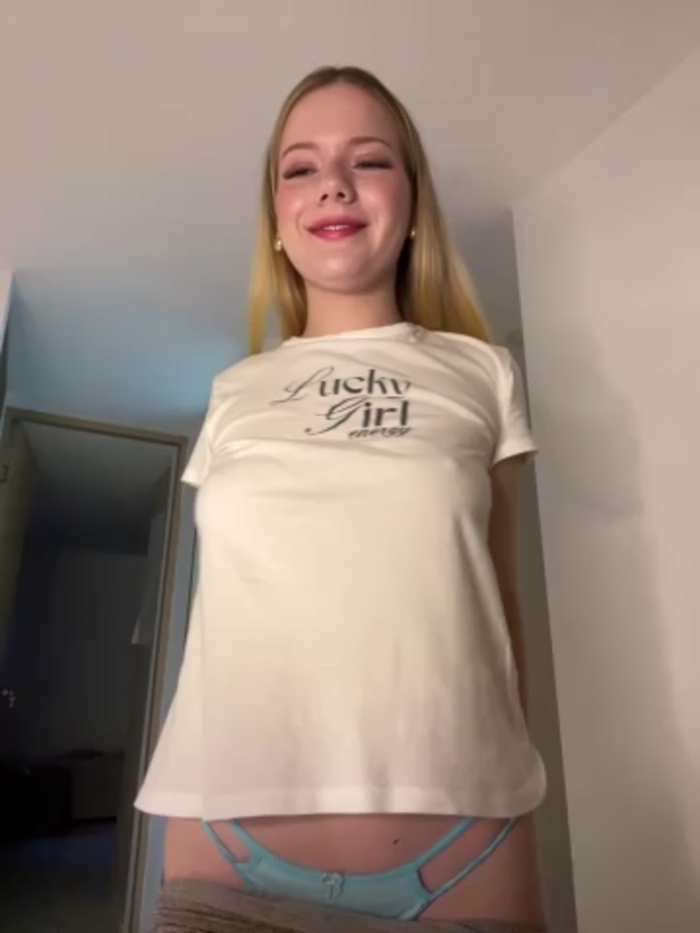 NicoleCut