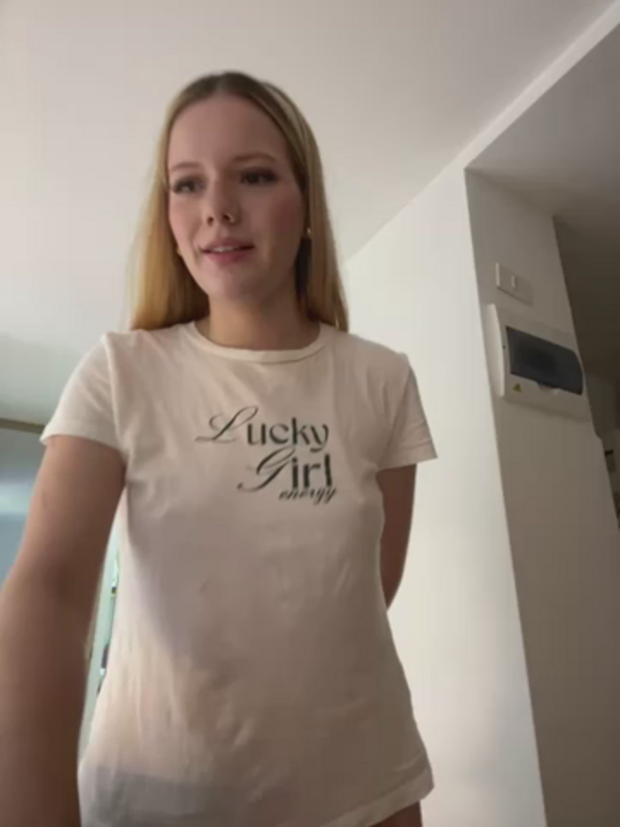 NicoleCut