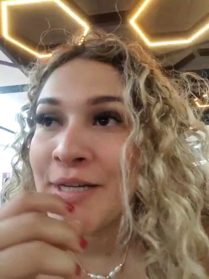 Sara_smiiith211