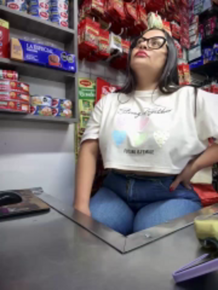 Angie_e