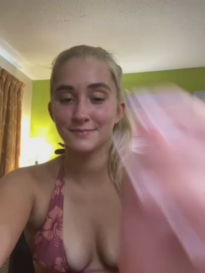 Kaylayoung12