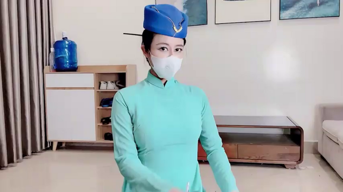 Mono-Stewardesss