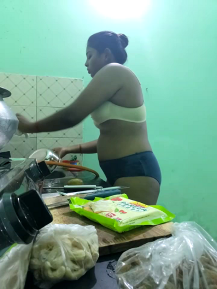 Hot-Sexy-Riya