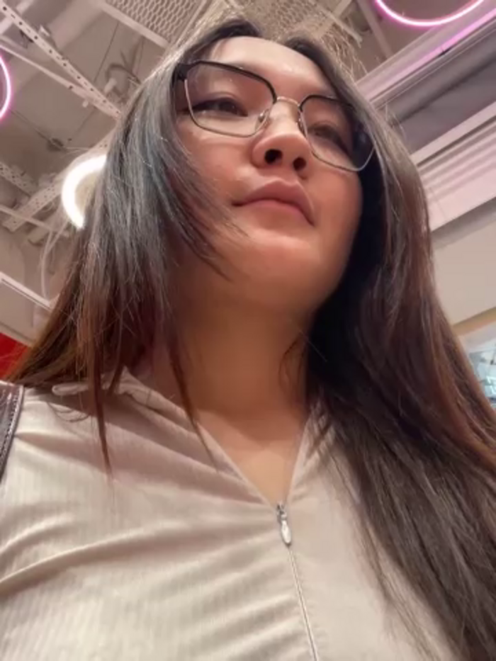 KissMeEva