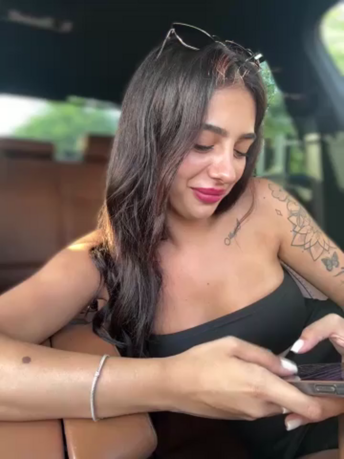 LaraVegas_